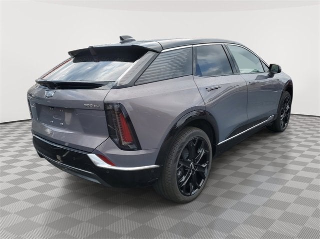 2025 Cadillac OPTIQ Luxury 1