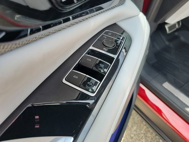 2027 Cadillac OPTIQ Premium Luxury