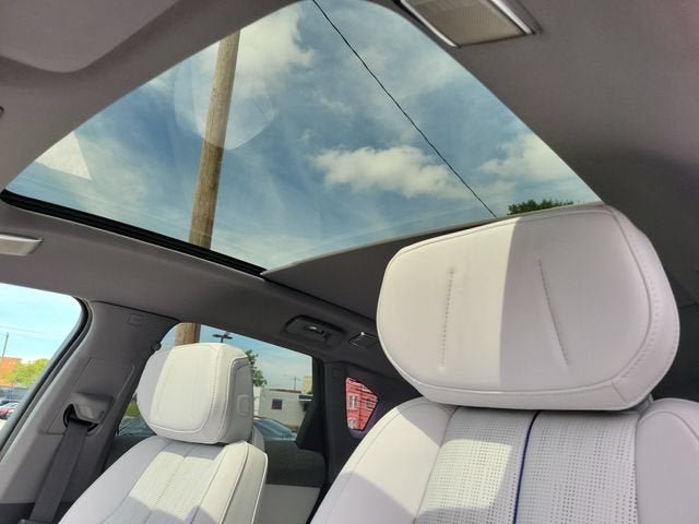 2027 Cadillac OPTIQ Premium Luxury
