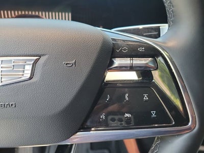 2025 Cadillac OPTIQ Luxury 2