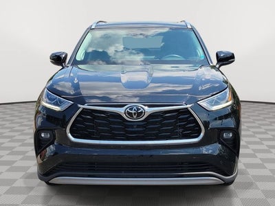 2022 Toyota Highlander Platinum