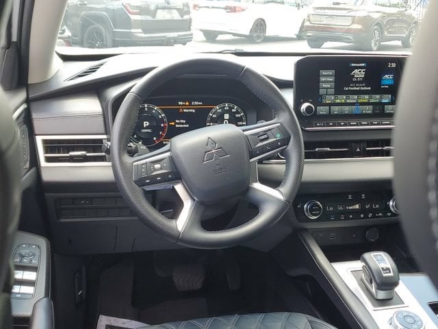 2024 Mitsubishi Outlander SEL