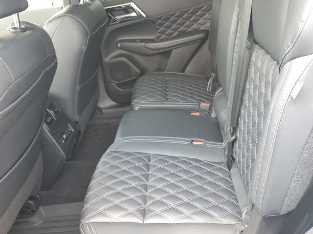 2024 Mitsubishi Outlander SEL