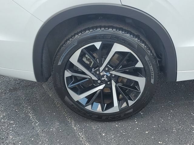 2024 Mitsubishi Outlander SEL