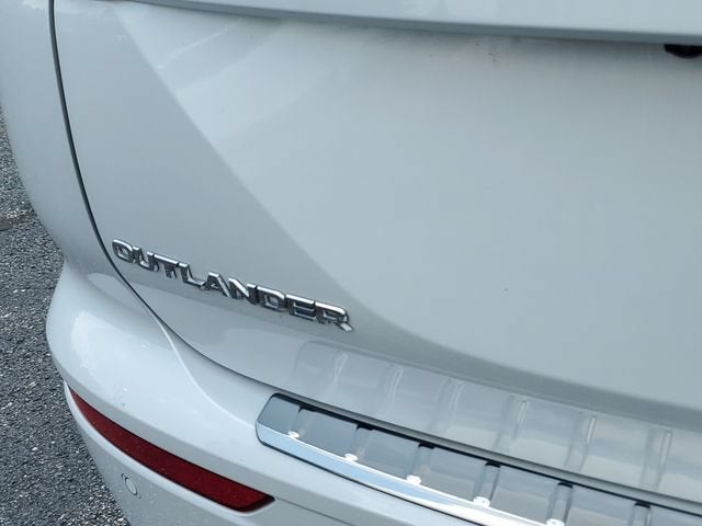 2024 Mitsubishi Outlander SEL
