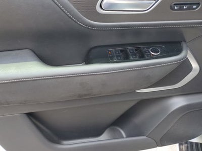 2025 INFINITI QX80 LUXE
