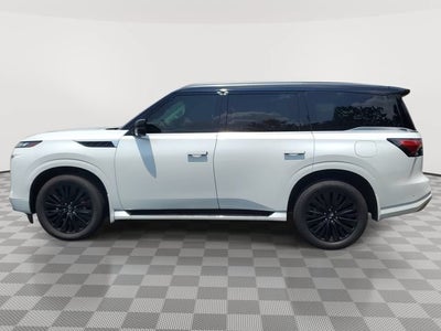 2025 INFINITI QX80 LUXE