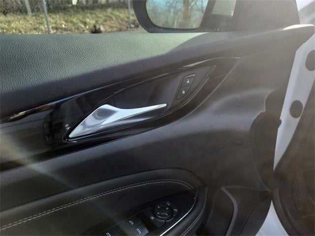 2018 Buick Regal Sportback Essence