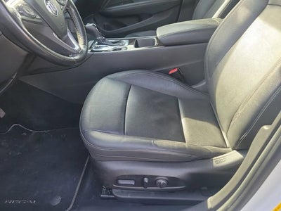 2018 Buick Regal Sportback Essence