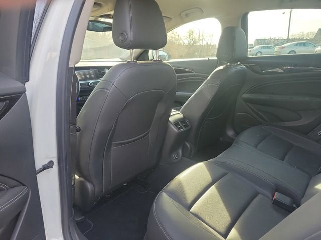 2018 Buick Regal Sportback Essence