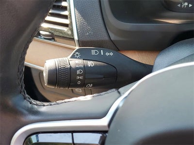 2021 Volvo XC90 Momentum
