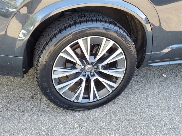 2021 Volvo XC90 Momentum