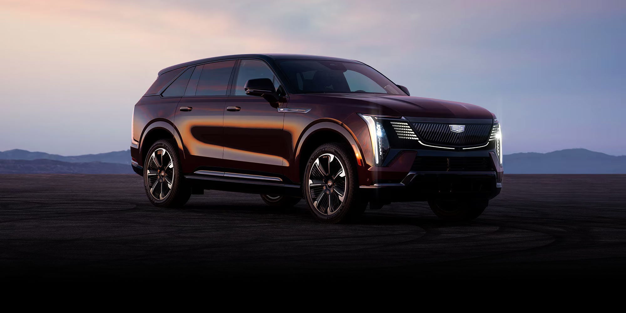 Cadillac ESCALADE IQ Luxury and Premium Luxury Trim Levels in Cincinnati, OH - Cincinnati Cadillac