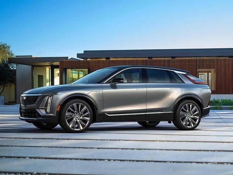 2023-Cadillac-LYRIQ